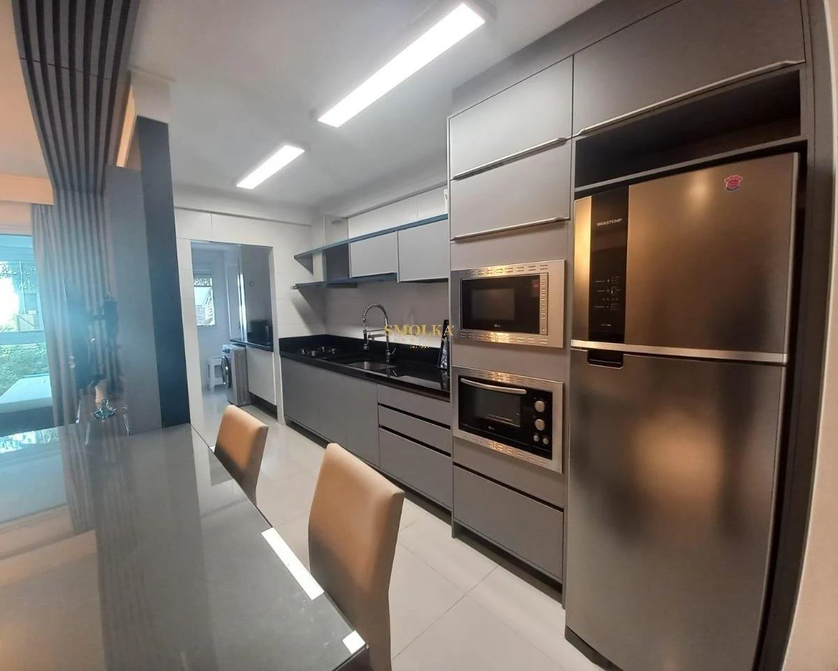 Apartamento com janelas do piso ao teto, Agronômica — photo 8