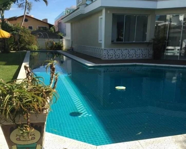 Washing machine in a 5-bedroom house, 420 m² — photo 13