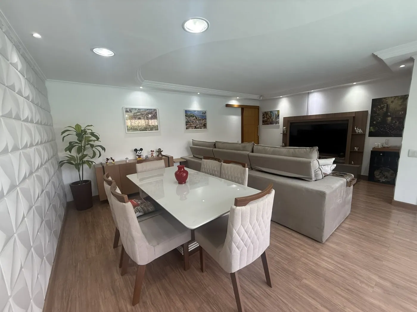 Furnished house, 300 m², with a bathtub