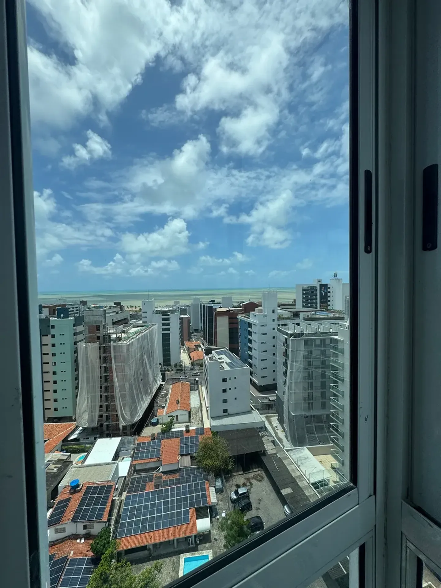 Apartment, 92 m², with a glass-enclosed balcony — photo 4