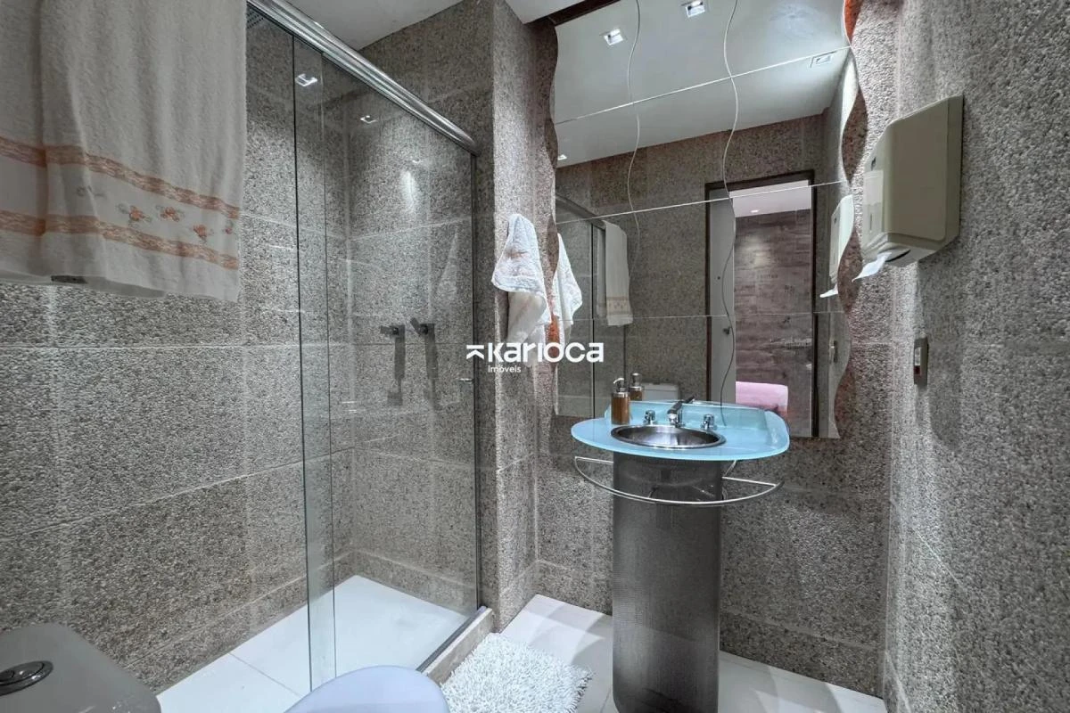 Cobertura de 200 m² com 3 quartos e varanda fechada — photo 37