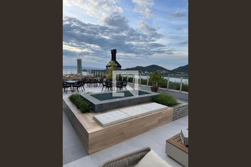 3-bedroom apartment with a water view in Florianópolis — photo 8