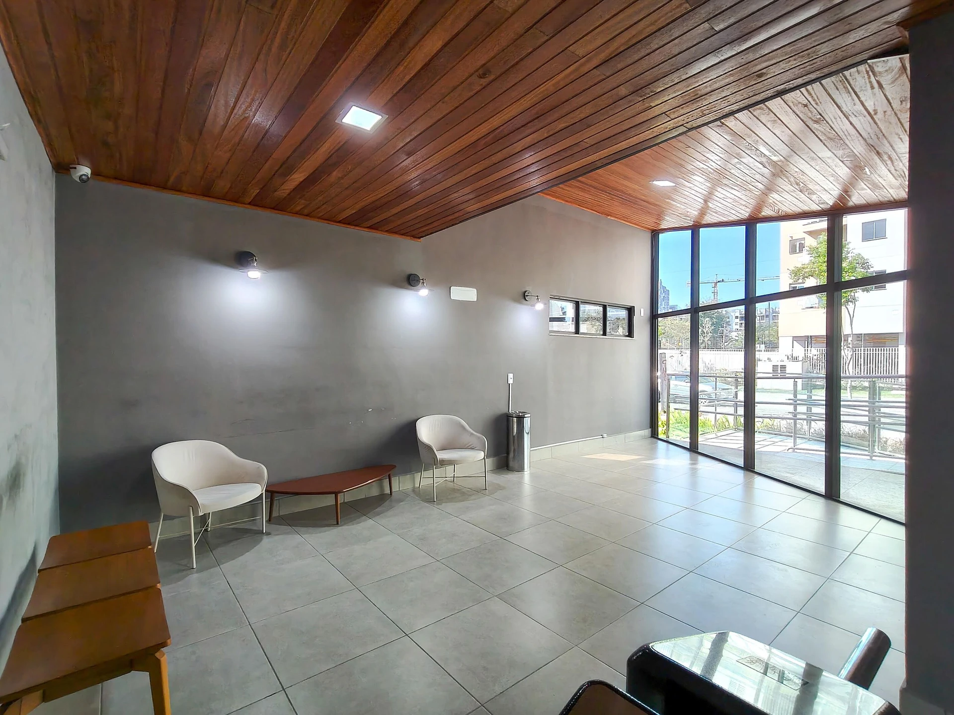 3-bedroom apartment in a building with a sauna — photo 27