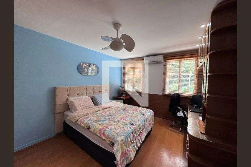 Condo house with 6 en-suite bedrooms and private garden — photo 13