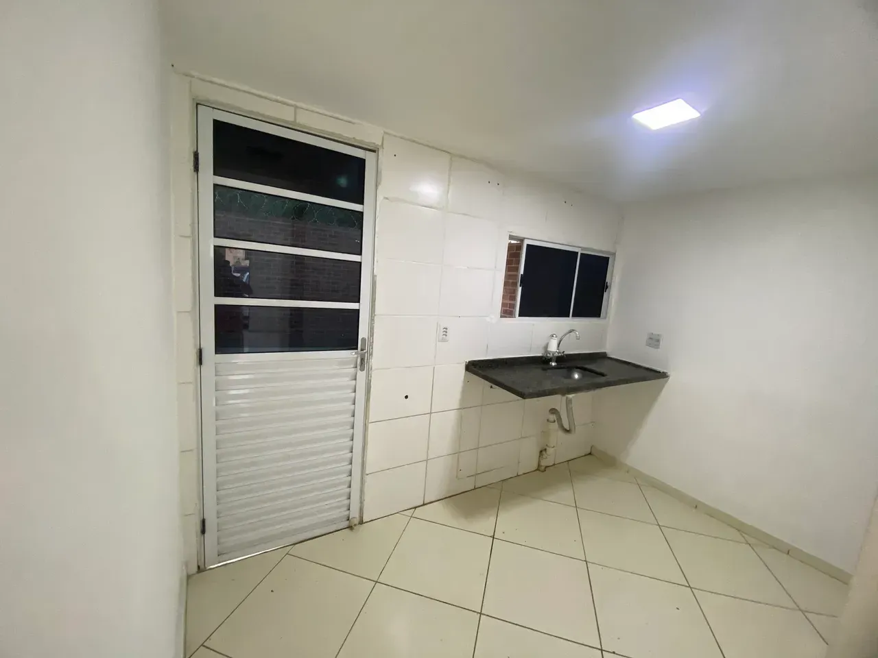 Unfurnished duplex house with 2 bedrooms and 2 bathrooms — photo 13