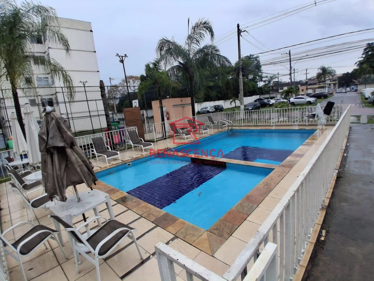 2-bedroom apartment in a building with a pool — photo 20