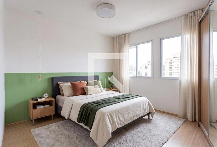 Glass-enclosed balcony in a one-bedroom apartment, 36 m² — photo 3