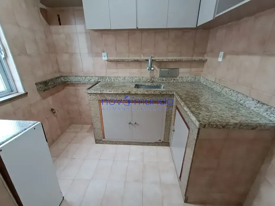3-bedroom apartment, 1 with its own bathroom, 157 m² — photo 5