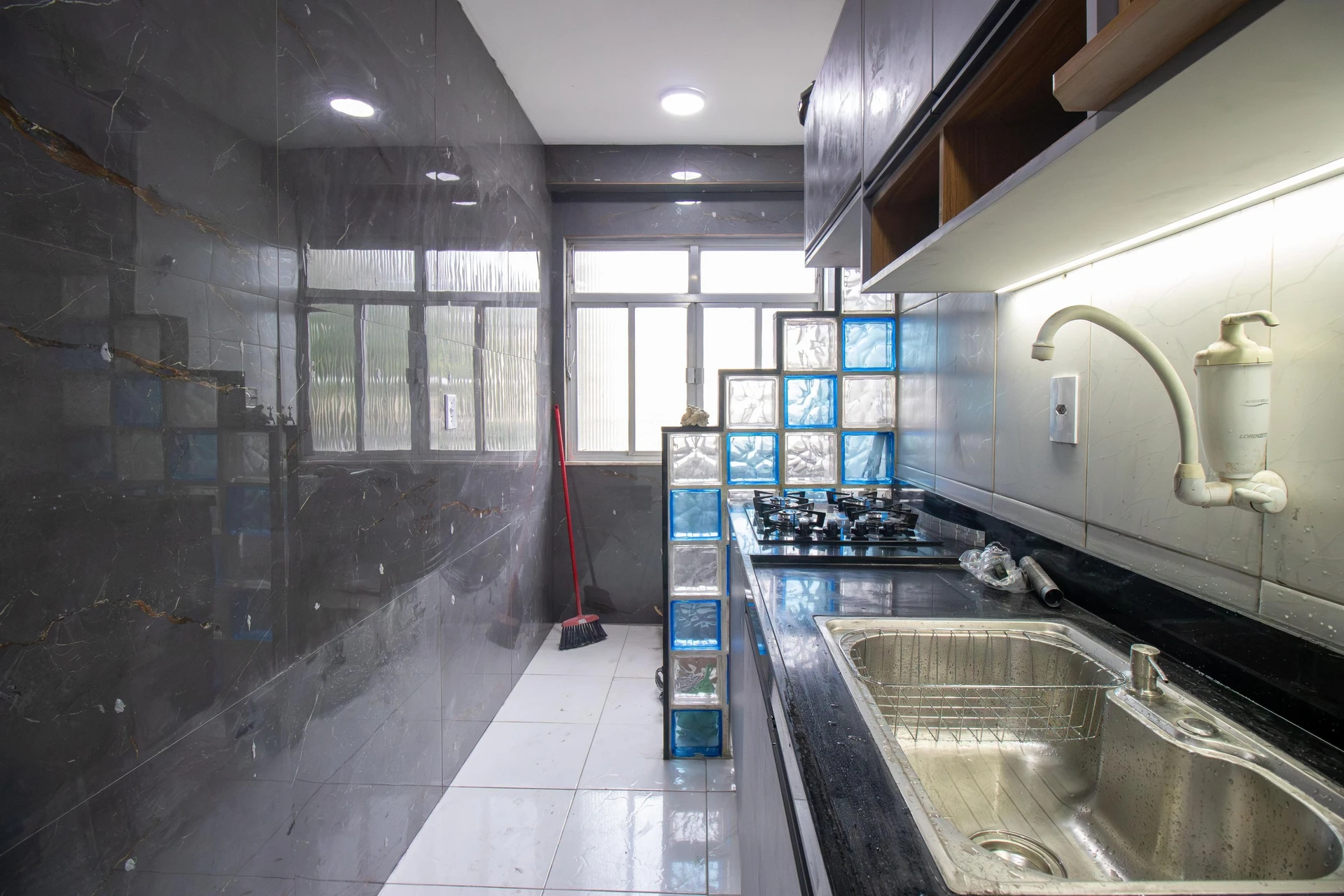 Apartamento mobiliado com 2 quartos e varanda fechada — photo 5
