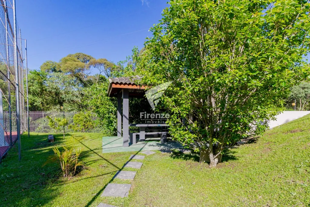 Furnished house with 4 bedrooms and 320 m² — photo 65