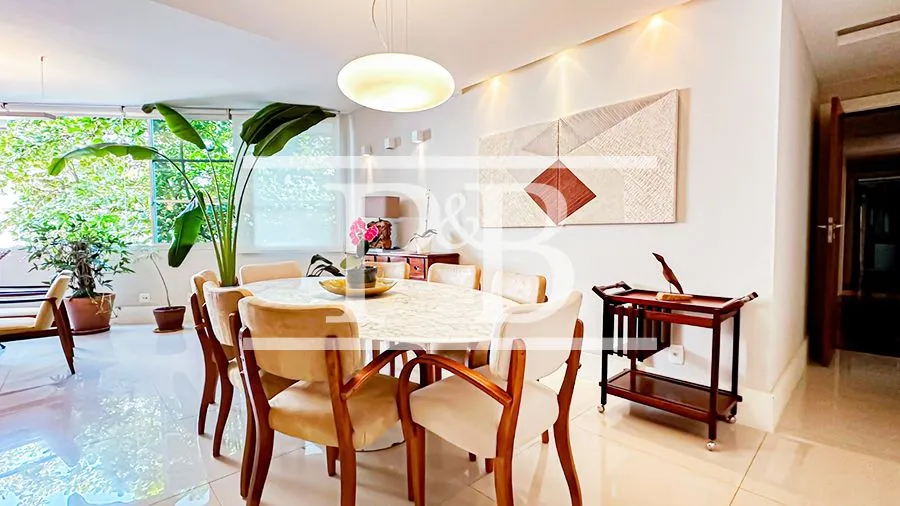 Unfurnished 4-bedroom apartment 200 m² with open-plan kitchen — photo 14