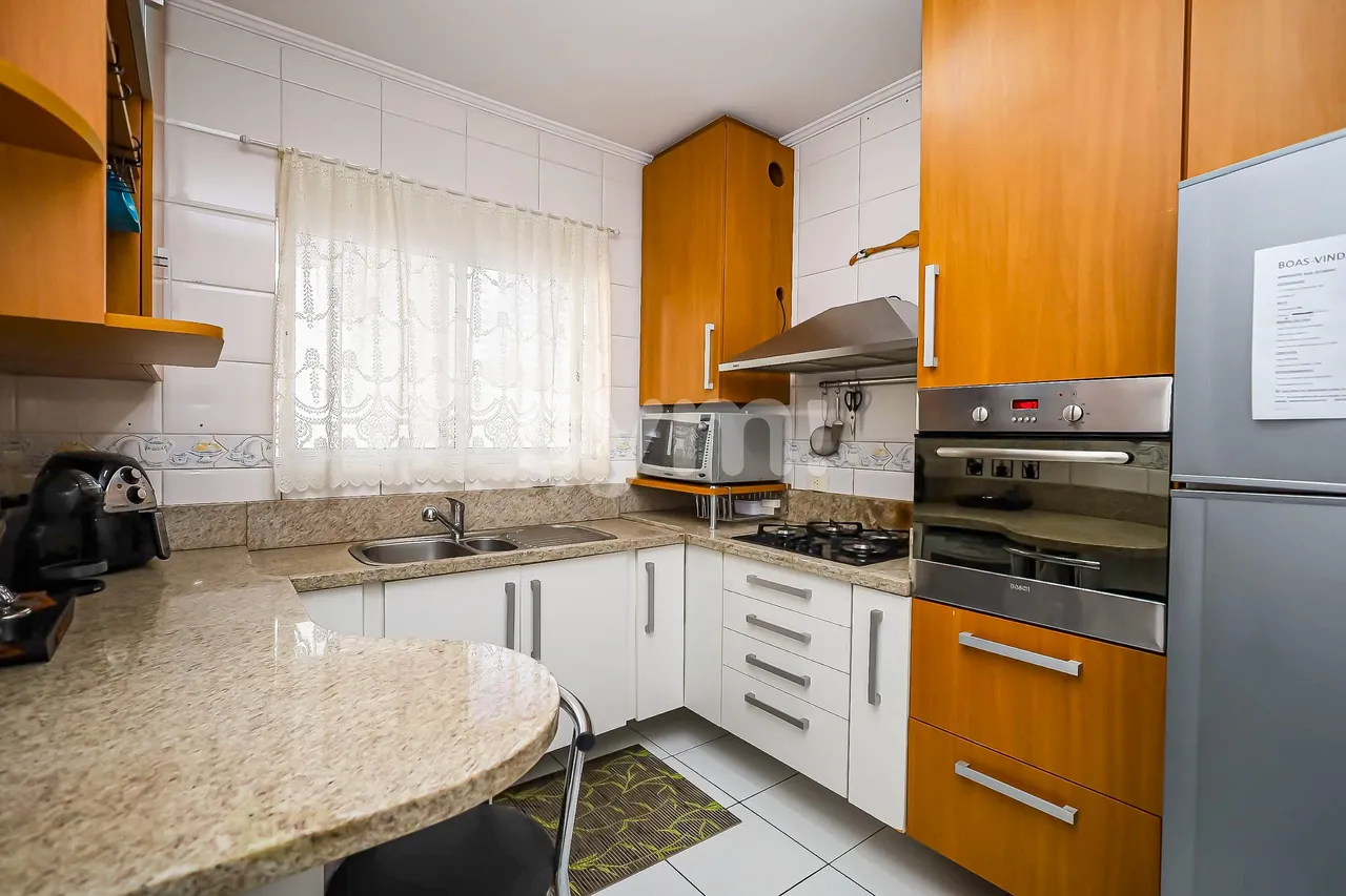 4-bedroom 180 m² house with 4 parking spaces — photo 9