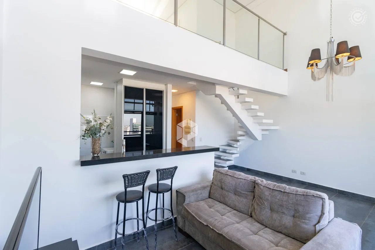 Furnished 1-bedroom apartment with city view — photo 4