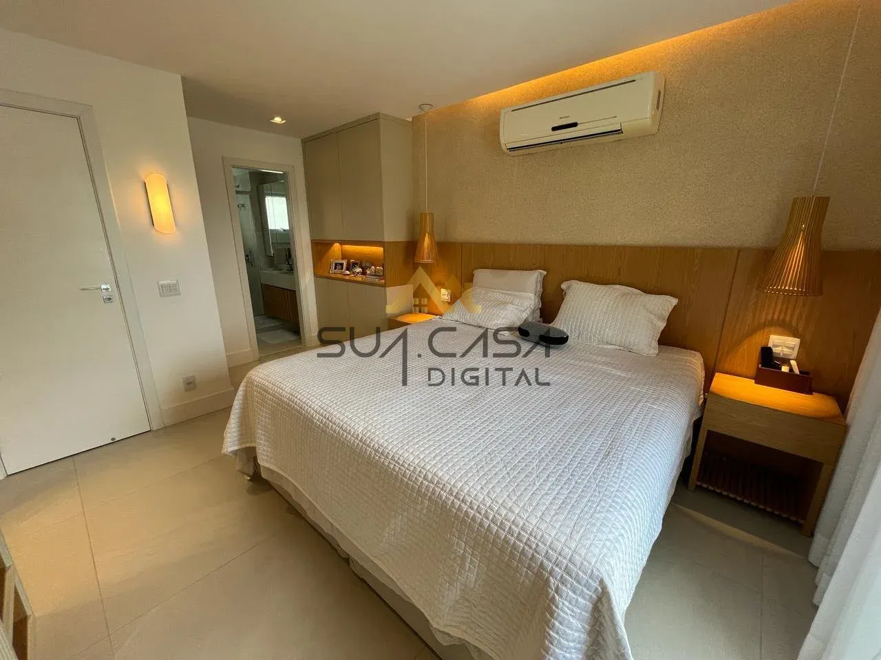 Furnished 3-bedroom apartment with 4 bathrooms and terrace — photo 23