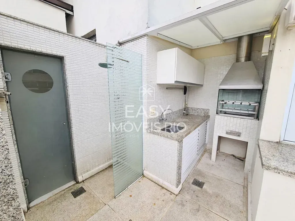 4-bedroom apartment with a separate gas kitchen — photo 37