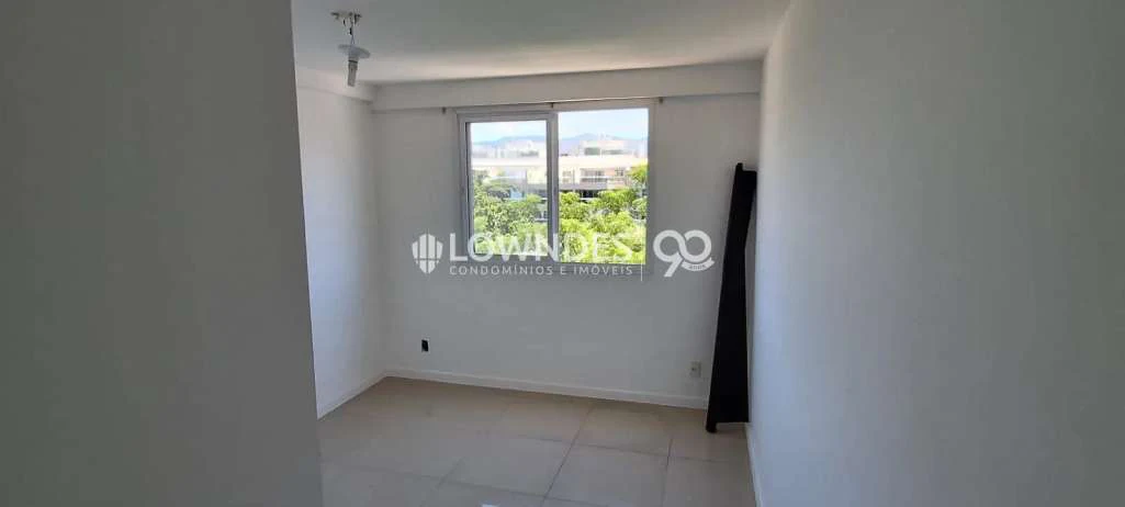 179 m² apartment with 4 en-suite bedrooms and a terrace — photo 20