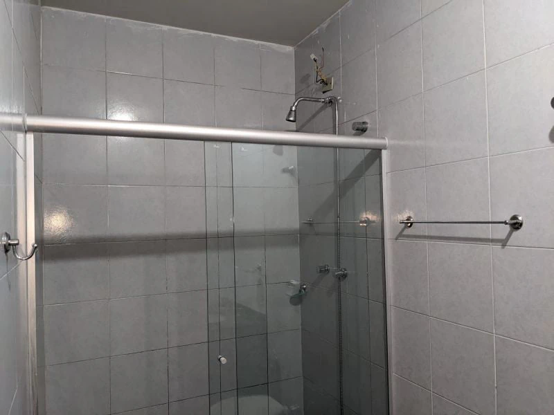 Apartment, 145 m², with wood or laminate floors — photo 12