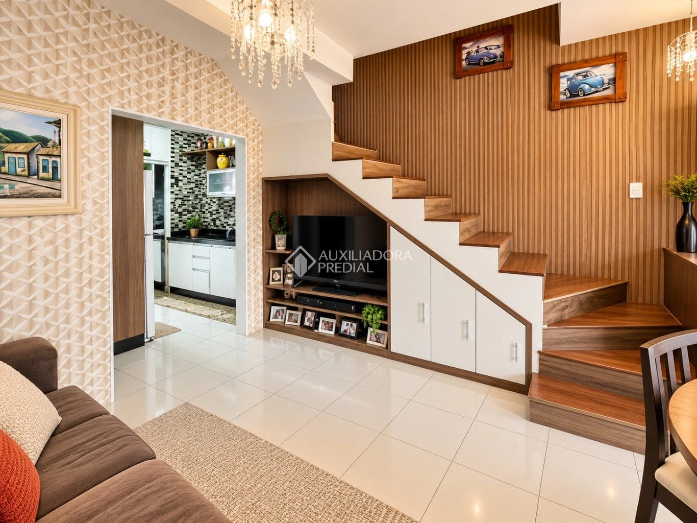 129 m² house with a garden and a home office