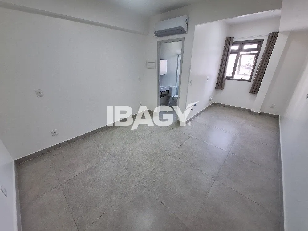 Unfurnished 25 m² studio with 1 bedroom — photo 5