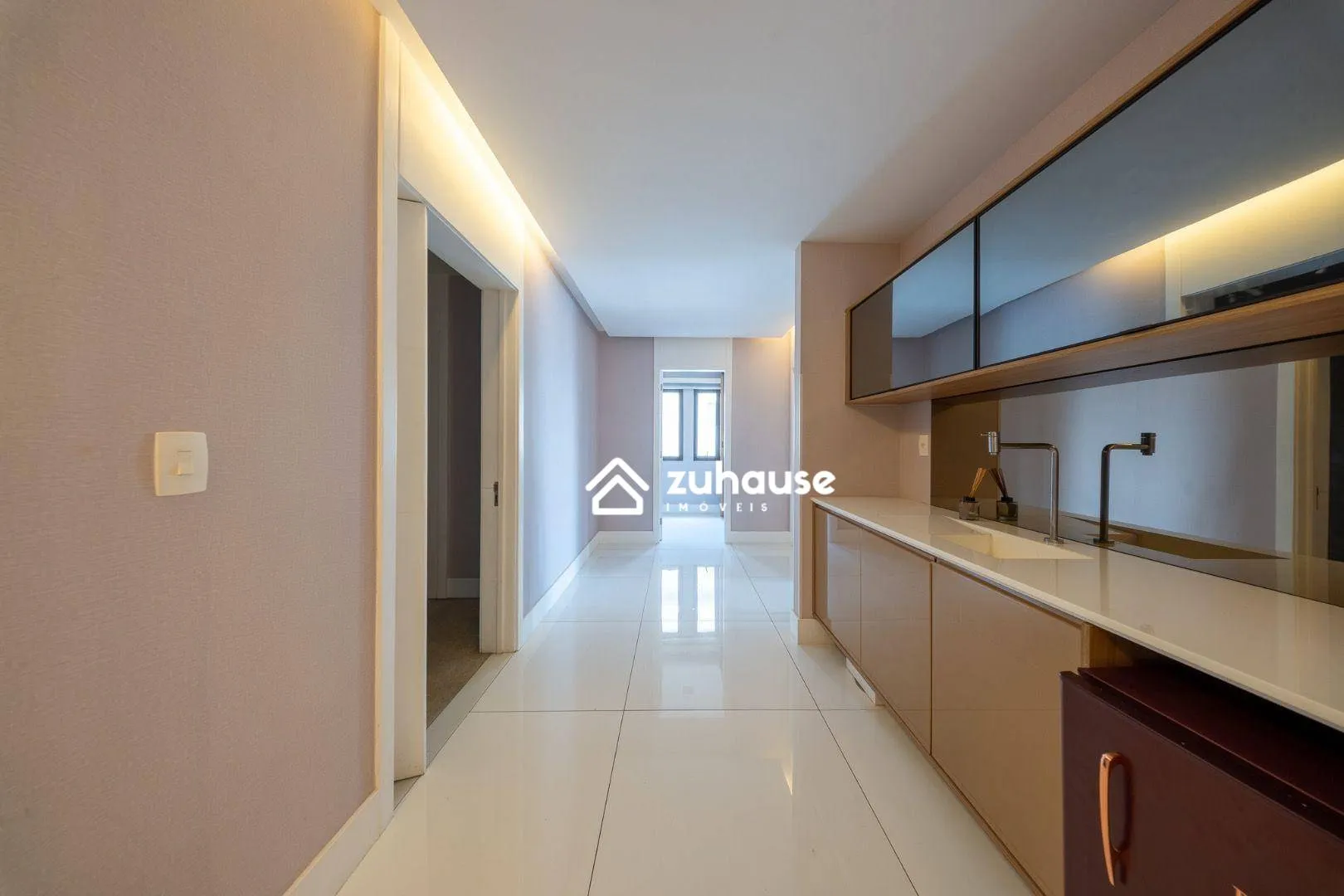Unfurnished house with 4 bedrooms and open-plan kitchen — photo 24