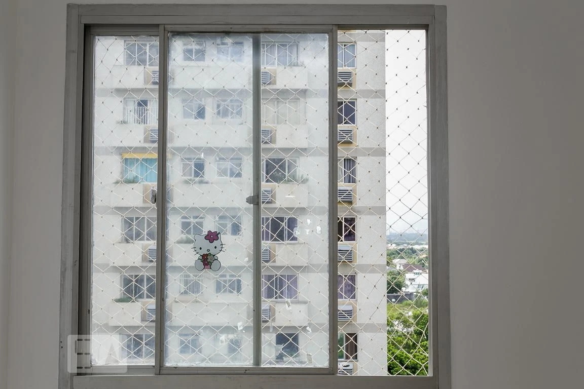 2-bedroom apartment in a building with a gym — photo 8