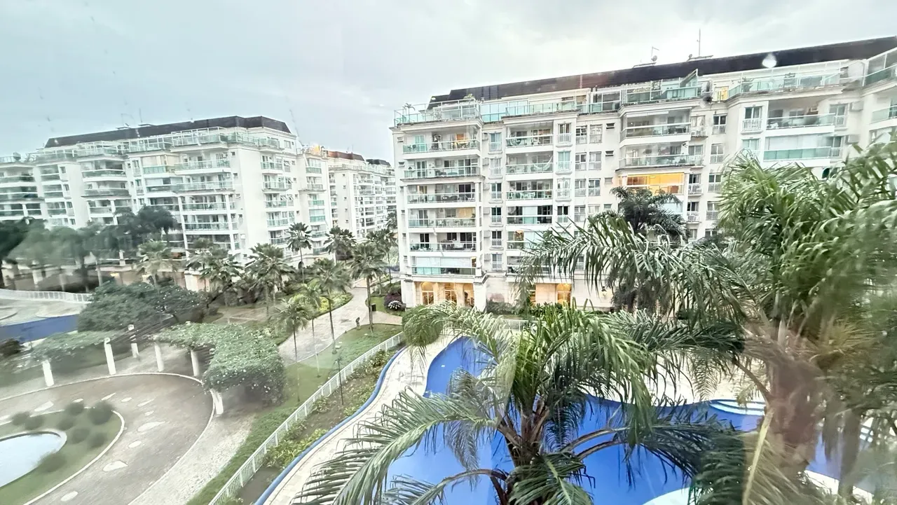 Furnished 103 m² apartment with 2 bedrooms and garden — photo 17