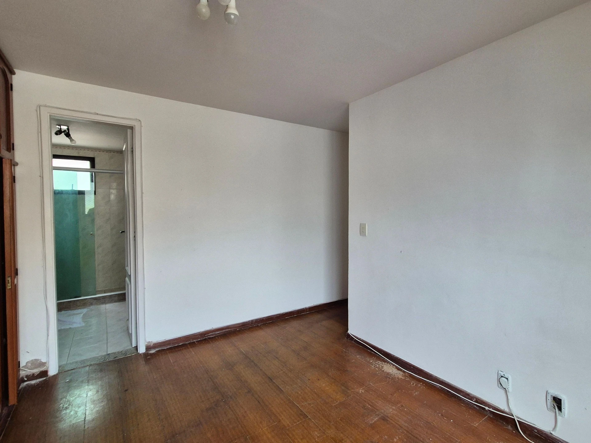 Rental apartment with 4 bedrooms and 3 en-suite baths — photo 16
