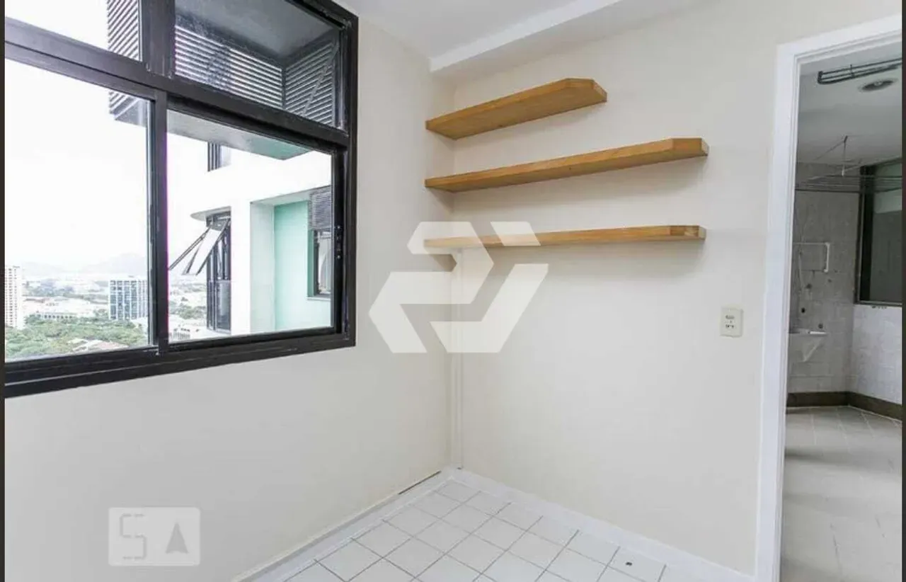 Apartment with 3 bedrooms, 5 bathrooms and balcony — photo 22