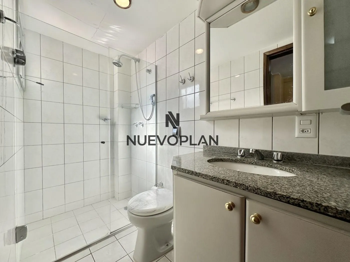 3-bedroom apartment with 1 suite, 2 bathrooms and parking — photo 28