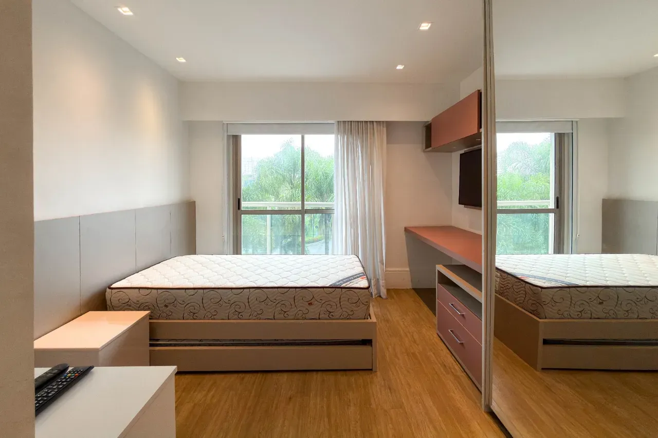 Furnished apartment with 4 bedrooms and 5 bathrooms — photo 23