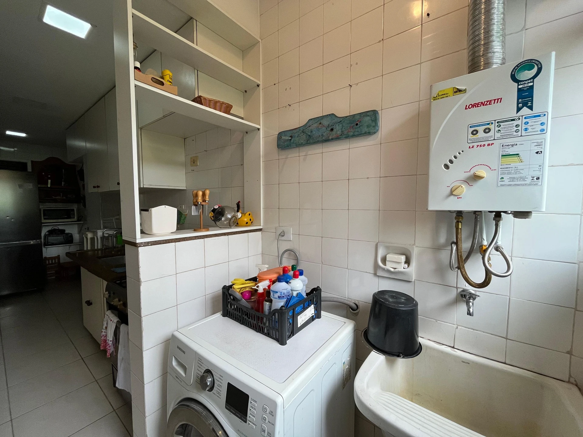 Furnished apartment, 86 m², with a washing machine — photo 17