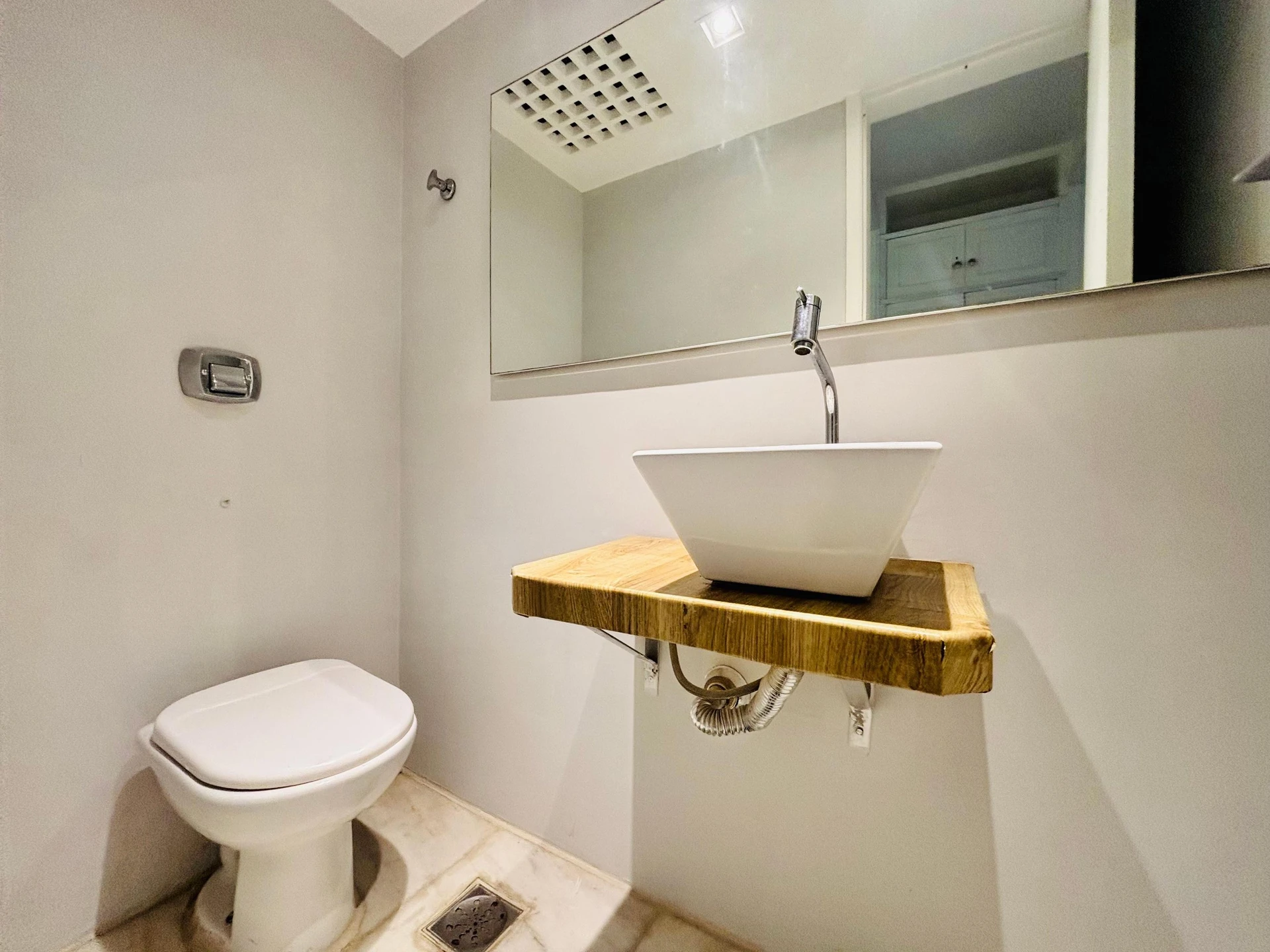 Mountain view in a 4-bedroom apartment, 220 m² — photo 22