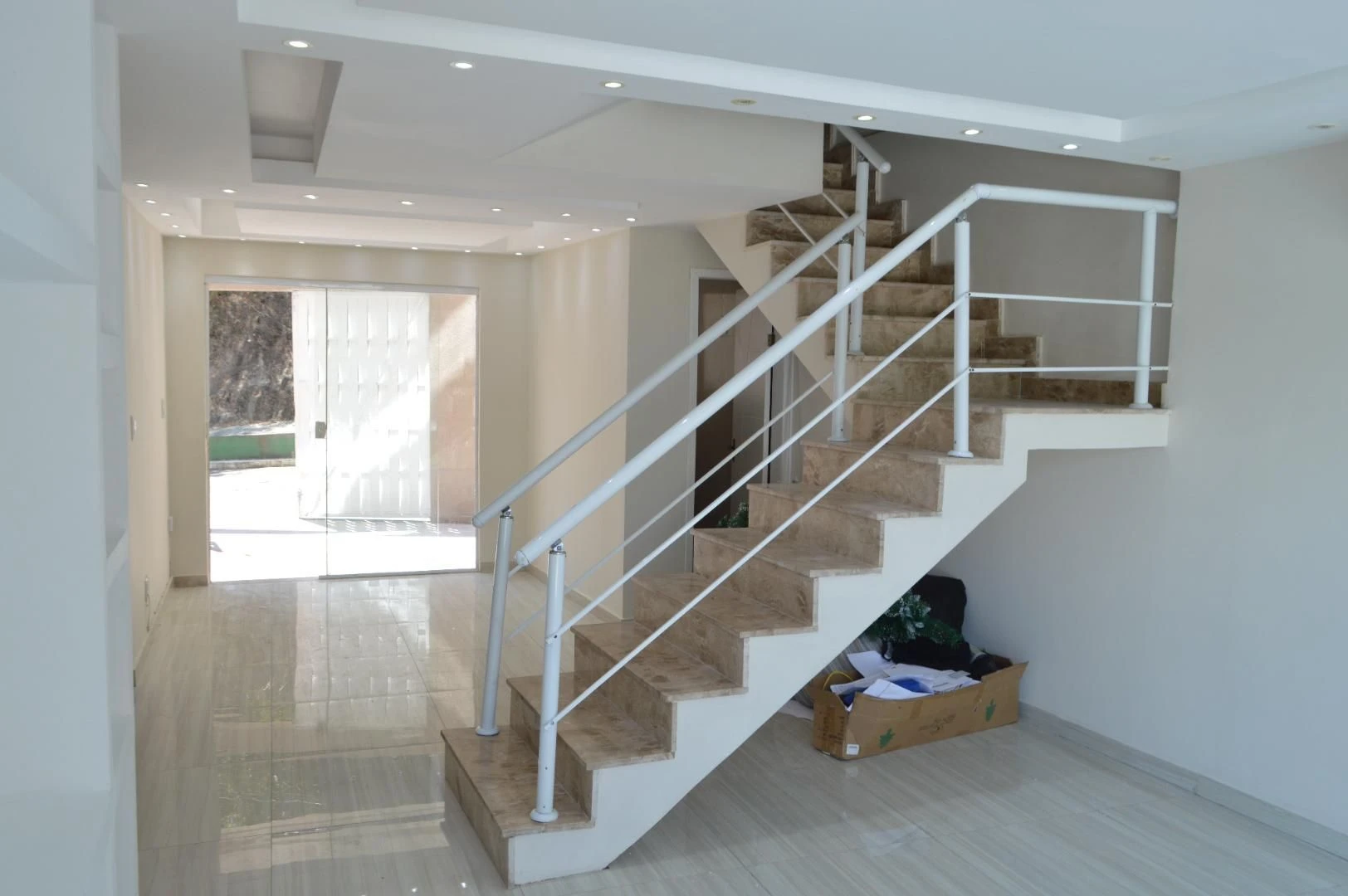 Ванна та 3 спальні: будинок 390 м² — photo 54