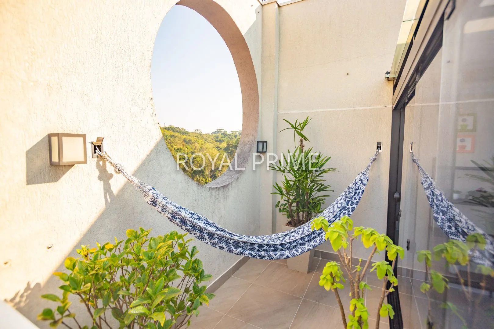 133 m² apartment with 2 en-suite bedrooms and private BBQ — photo 31