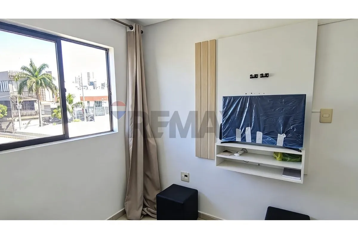 Water view in a one-bedroom apartment, 33 m² — photo 12