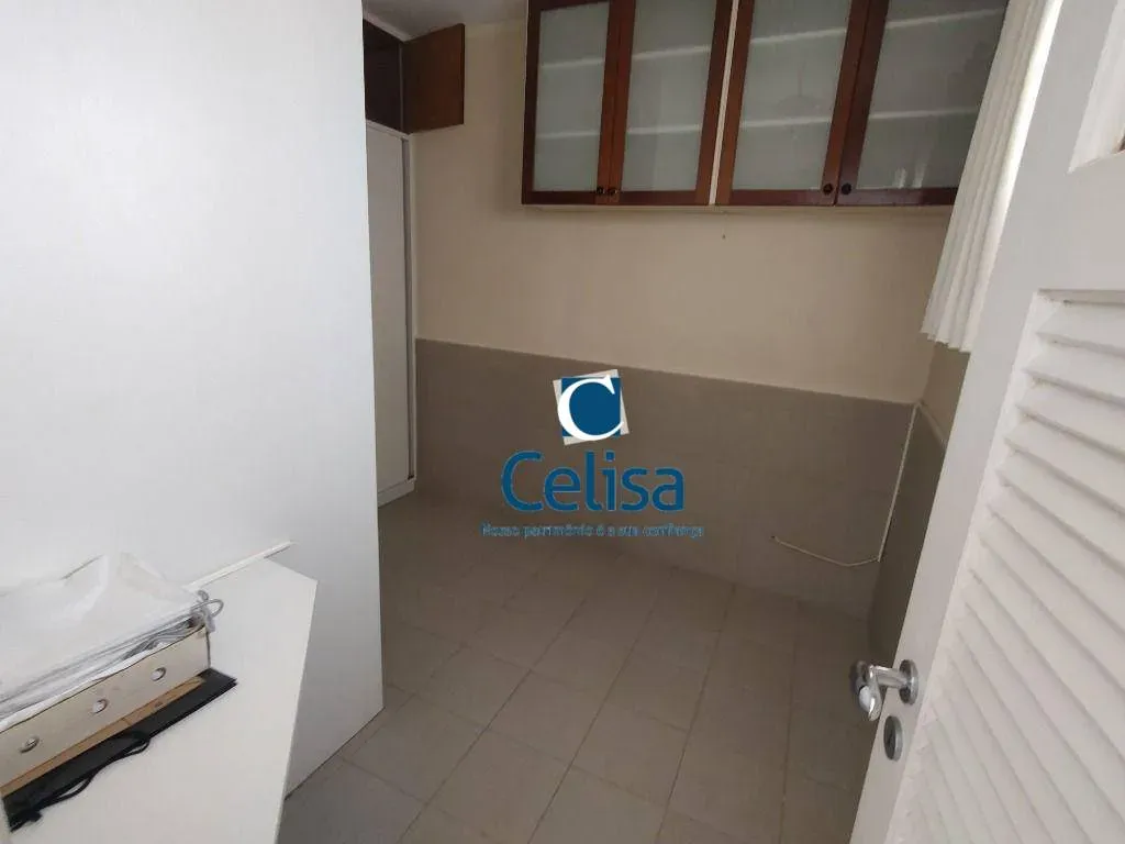 Furnished 294 m² apartment with a balcony grill — photo 62