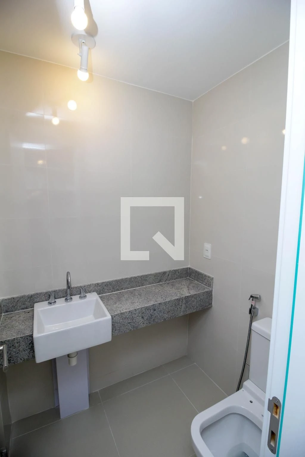 Unfurnished apartment with 2 bedrooms, 1 en-suite — photo 49