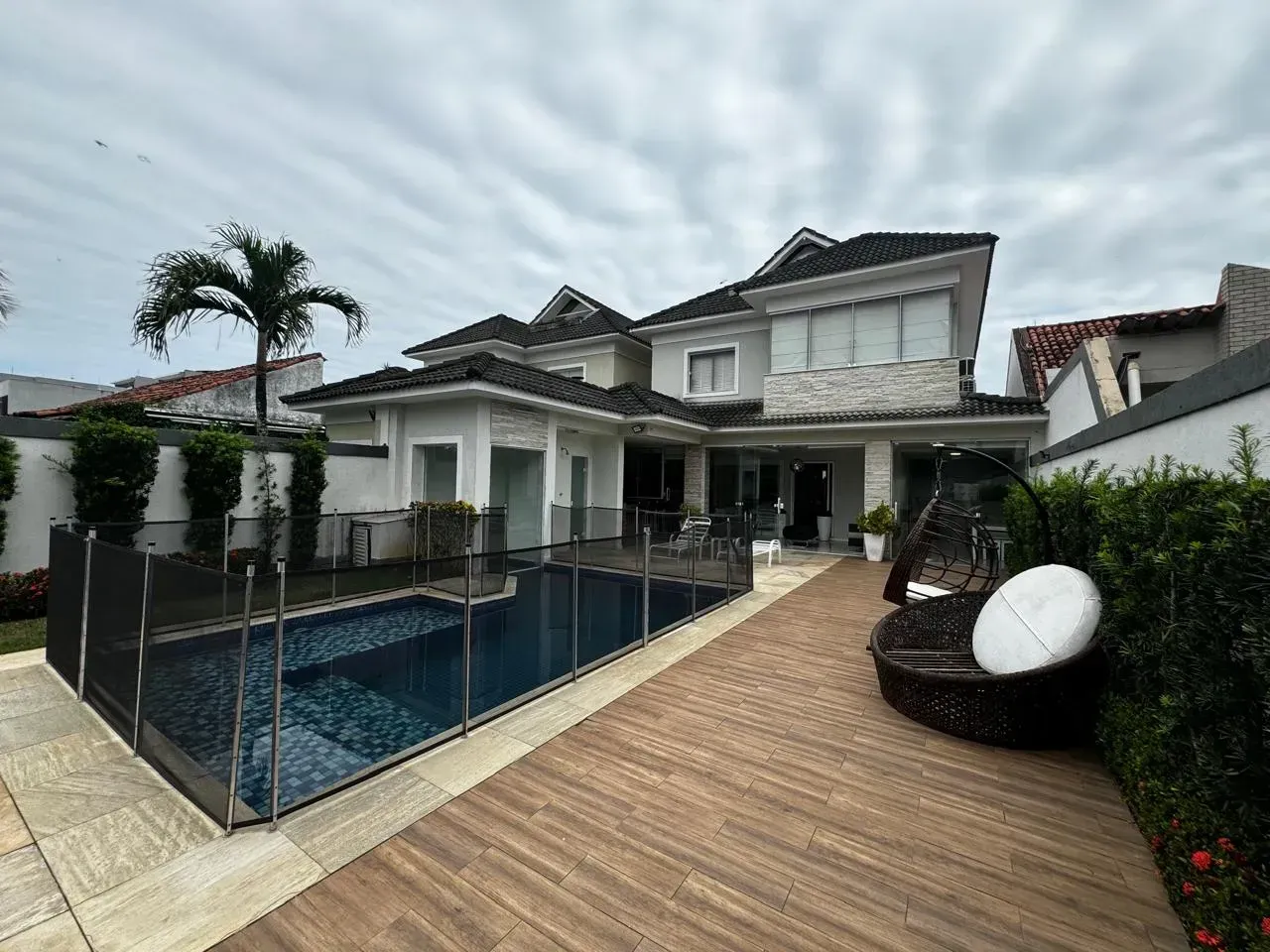 Furnished house with 5 bedrooms and open-plan kitchen — photo 7