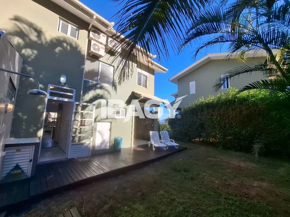 House with 3 bedrooms and 246 m², open-plan kitchen — photo 16