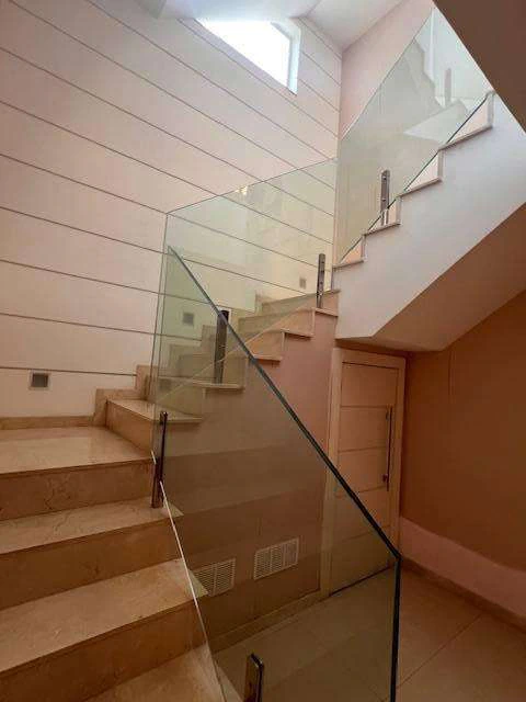 Furnished house with 7 en-suite bedrooms and 830 m² — photo 20