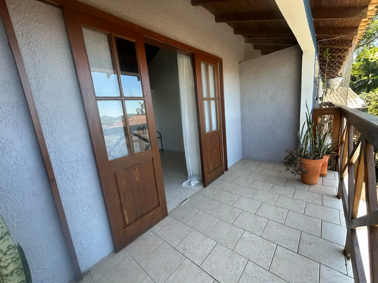 2-bedroom apartment with a water view in Florianópolis — photo 8