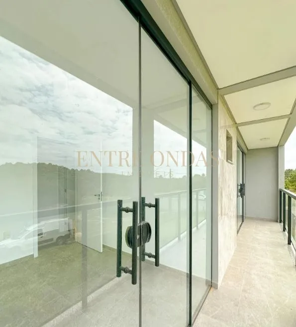 3-bedroom house with a mountain view in Florianópolis — photo 45