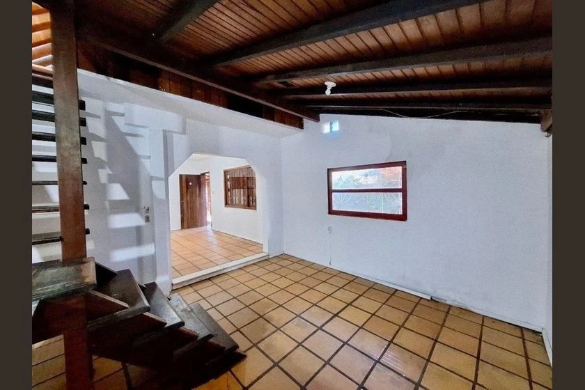 Casa sem mobília com 4 quartos e 3 vagas — photo 8