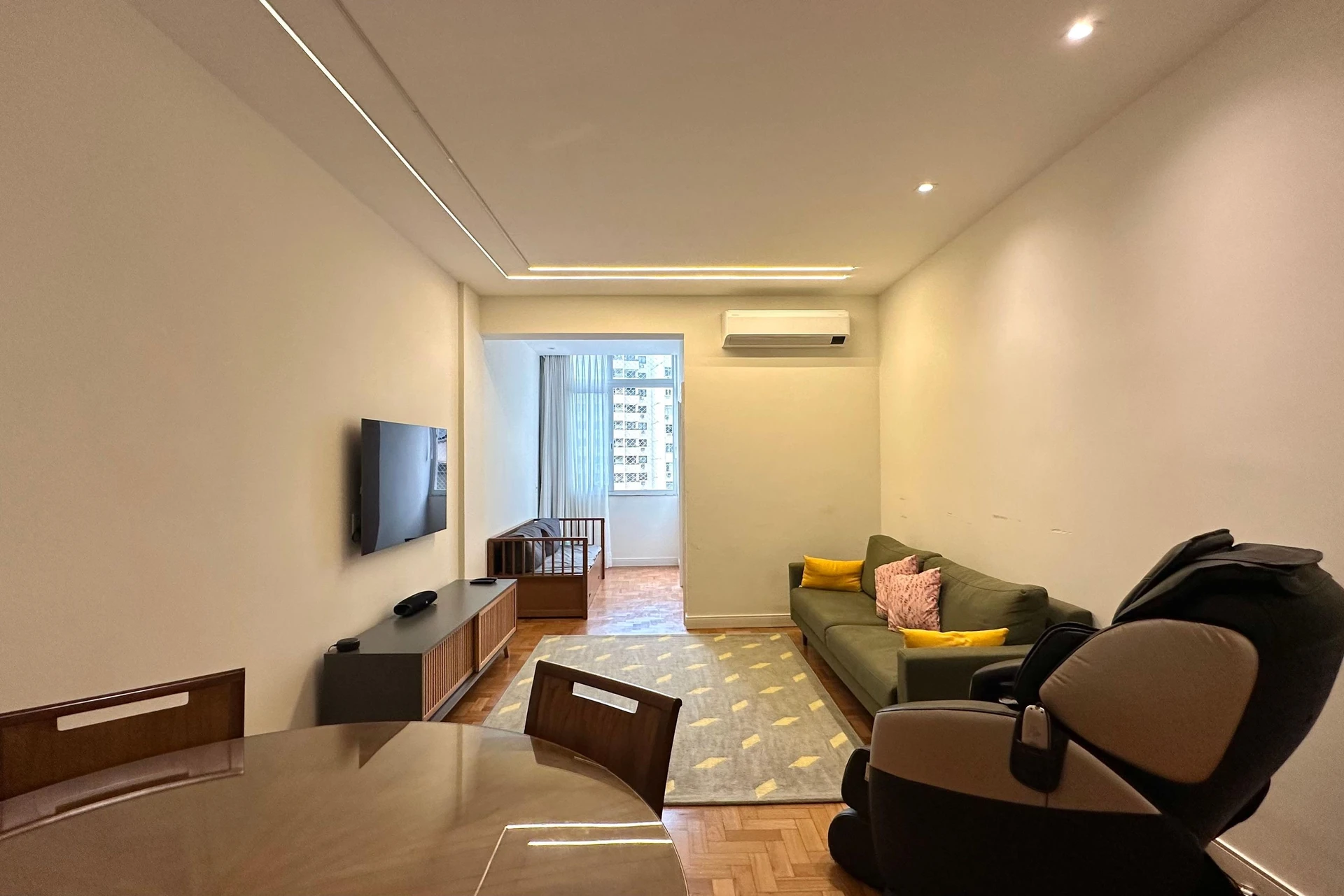 Washing machine in a 3-bedroom apartment, 110 m² — photo 15