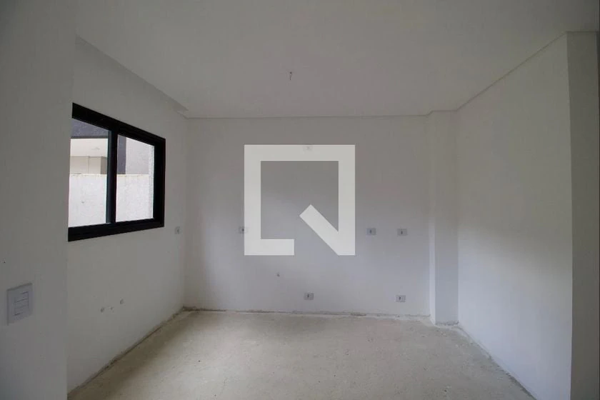 4-bedroom house with a garden — photo 17