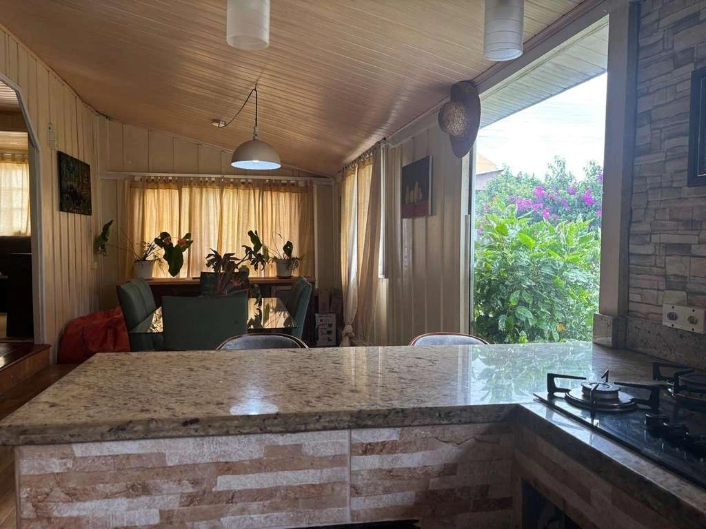 Furnished house with 4 bedrooms, 2 bathrooms, 170 m² — photo 4