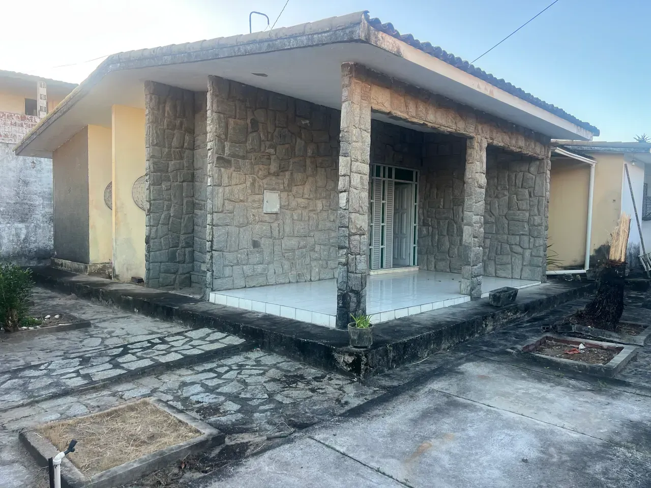 Будинок: 4 спальні, 200 м² — photo 3