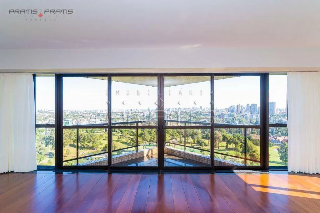 350 m² 3-bedroom apartment with a private BBQ balcony — photo 10