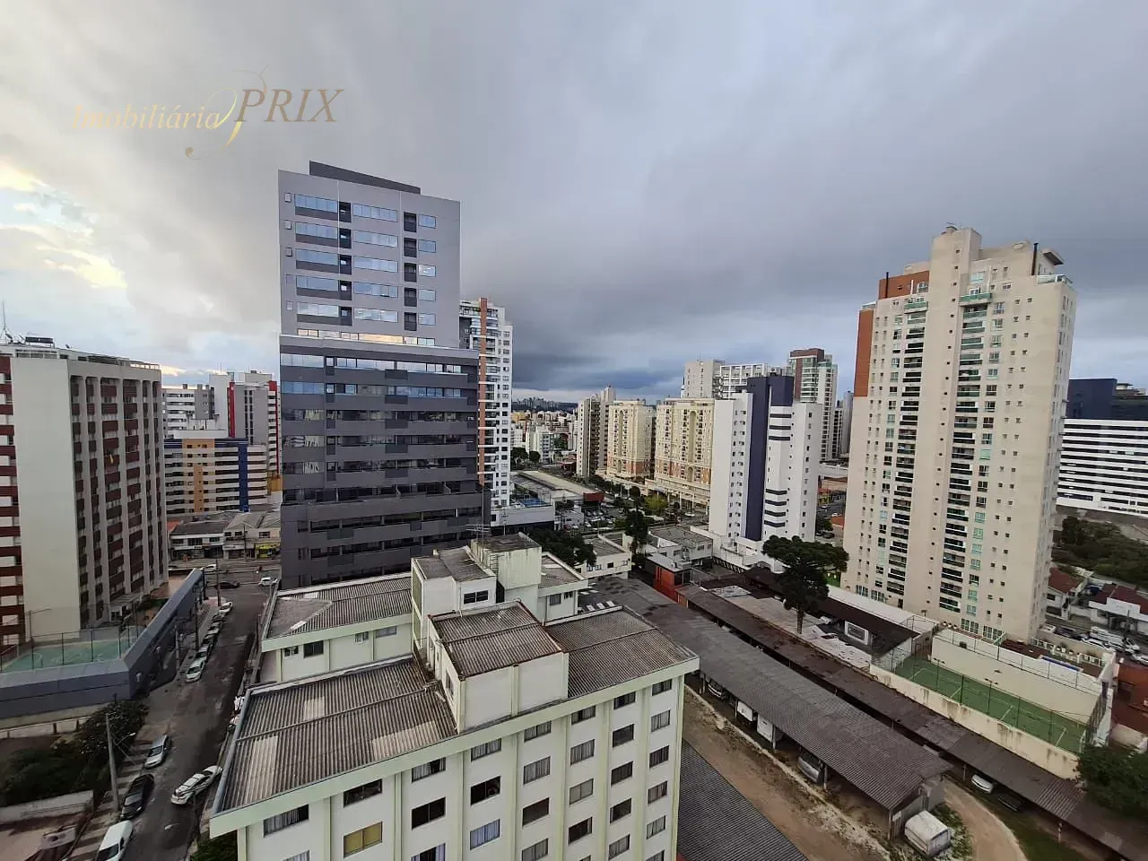 3-bedroom apartment with 90 m², balcony and 2 parking spots — photo 6
