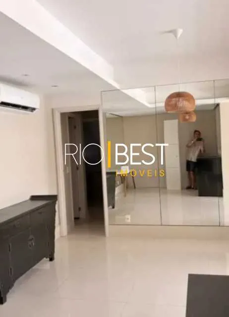 Apartment with home office and 4 bedrooms — photo 14